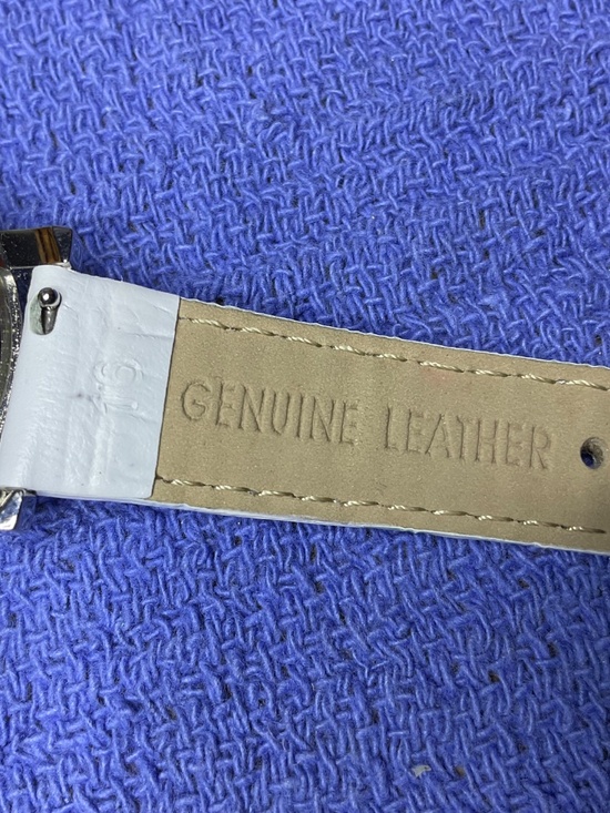 Invicta Wildflower Watch in Good Condition main image 11